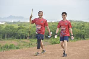 BIB: 0309, 0195
                            <button type="button" onclick="openModal(5107017)" class="btn btn-primary btn-sm float-right btn-popup" data-toggle="modal" data-target=".modal-high-quality">
                        <i class="fas fa-shopping-cart"></i> Add to Cart
                    </button>
                                            <button type="button" onclick="isThisMe(5107017, true)" class="btn btn-success btn-sm float-right btn-popup btn-isme hidden" data-toggle="tooltip" data-placement="bottom" title="นี่คือรูปของคุณใช่ไหม คลิกที่นี่เพื่อเอาเข้าอัลบั้ม">
                        <i class="fas fa-plus"></i> Add to album
                    </button>
                    <button type="button" onclick="isThisMe(5107017, false)" class="btn btn-warning btn-sm float-right btn-popup btn-isnotme hidden">
                        <i class="fas fa-ban"></i> Remove from album
                    </button>